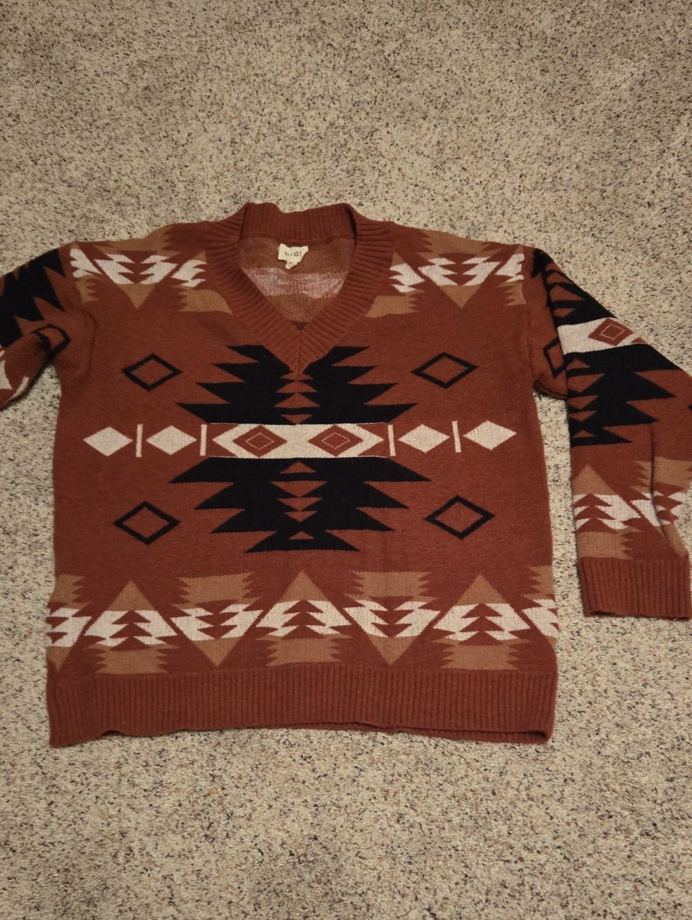 Womens Aztec V-Neck Thick Sweater -BIBI Spice  (Light Wine) Black,tan,white XL